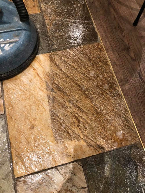 Before and after tile cleaning, the cleaned tiles much brighter